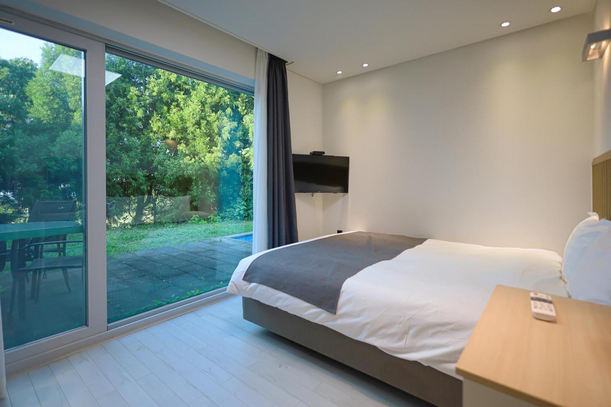 Pool And Villa Sorang Jeju Ngoại thất bức ảnh