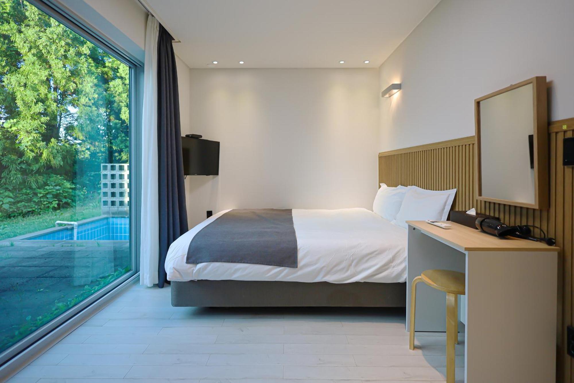 Pool And Villa Sorang Jeju Ngoại thất bức ảnh